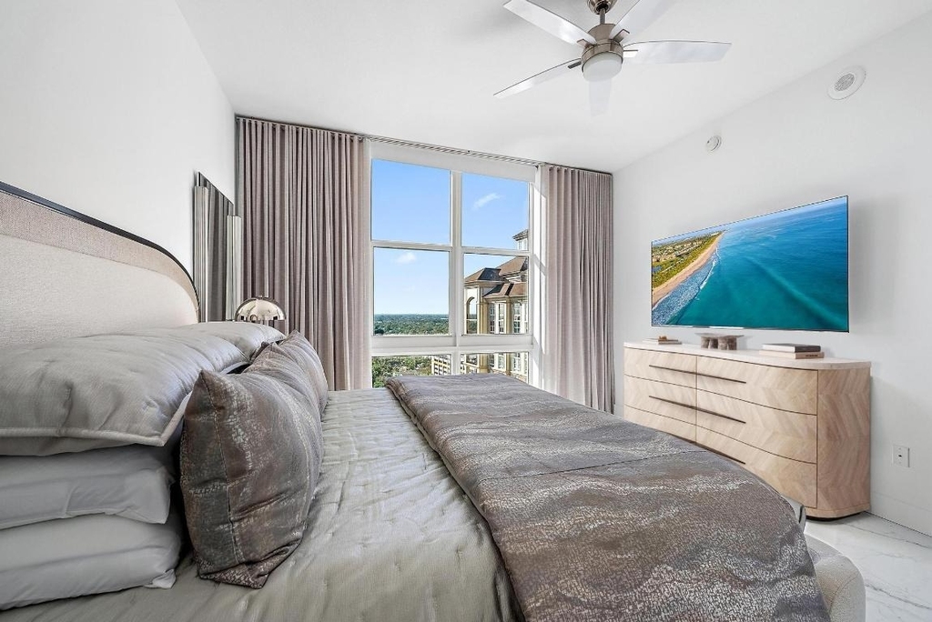 550 Okeechobee Boulevard - Photo 11