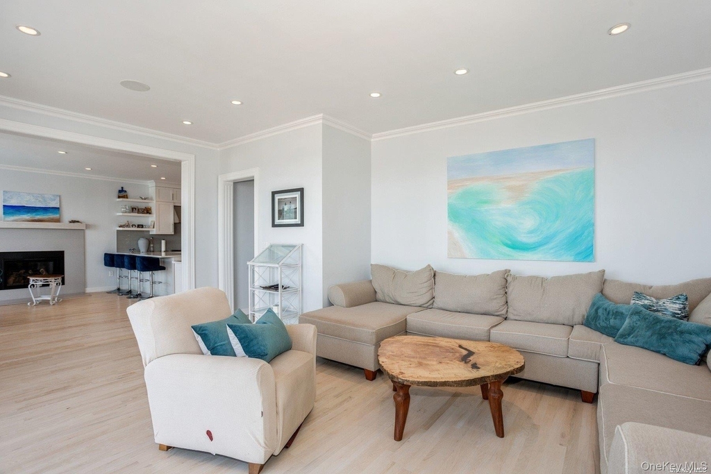 676 Dune Road - Photo 6