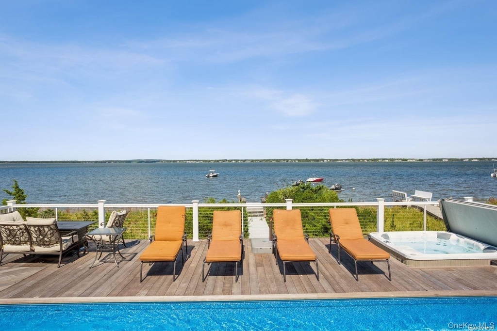 676 Dune Road - Photo 17