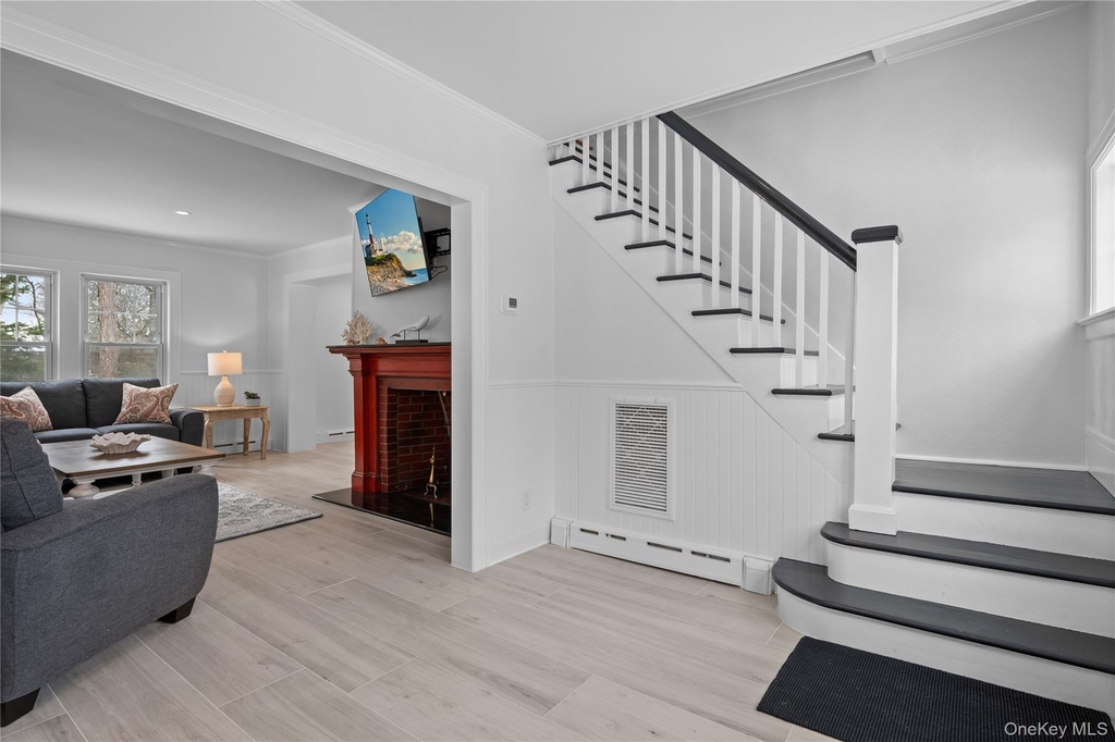 74 Montauk Highway - Photo 0