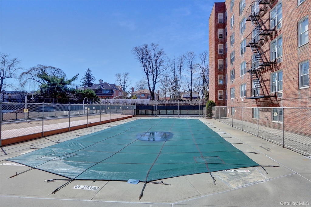 54-40 Little Neck Parkway - Photo 11