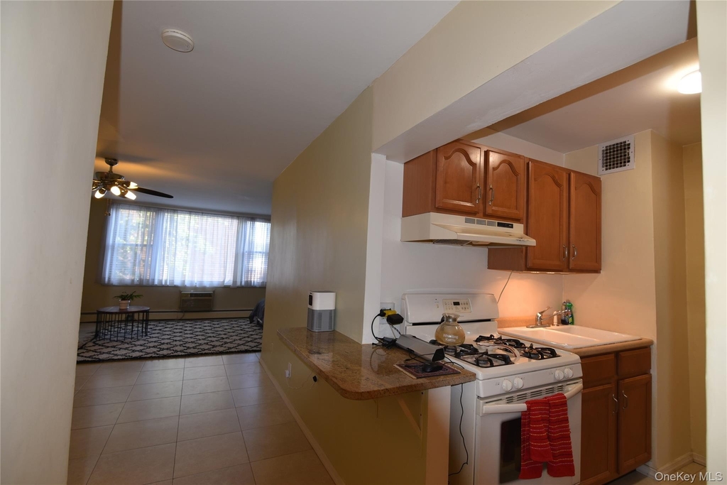 54-40 Little Neck Parkway - Photo 15