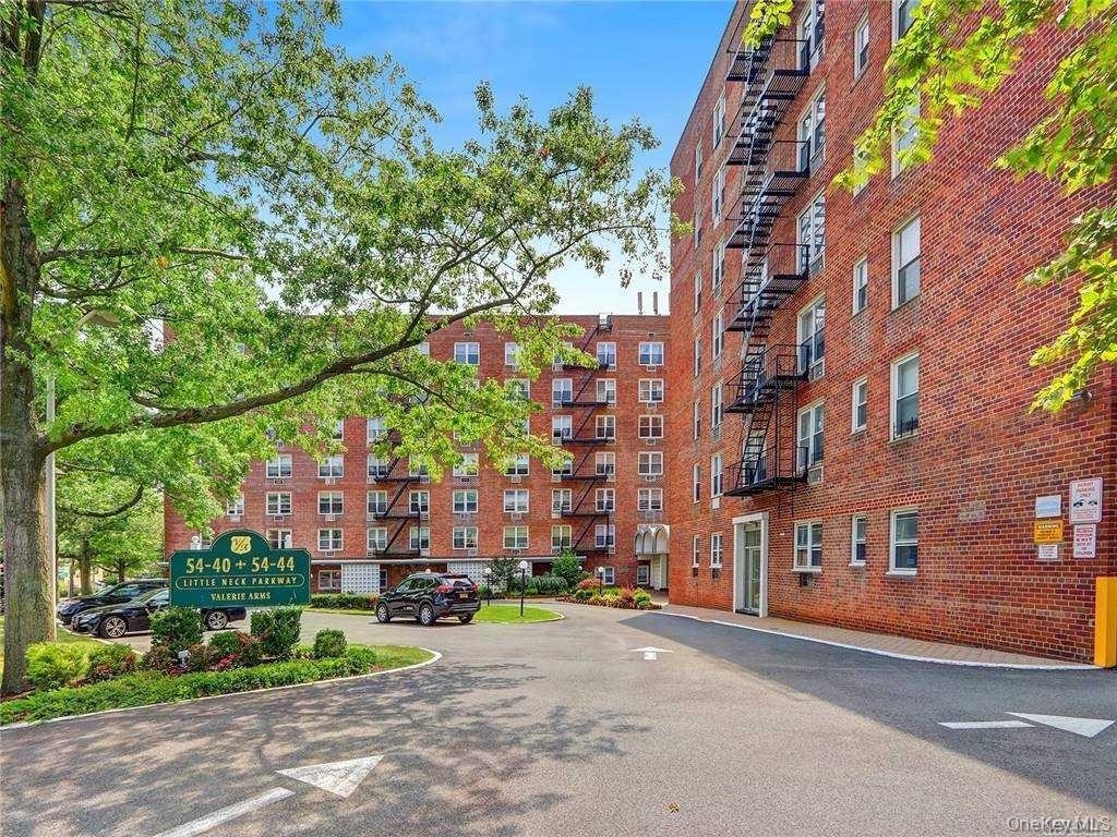 54-40 Little Neck Parkway - Photo 0
