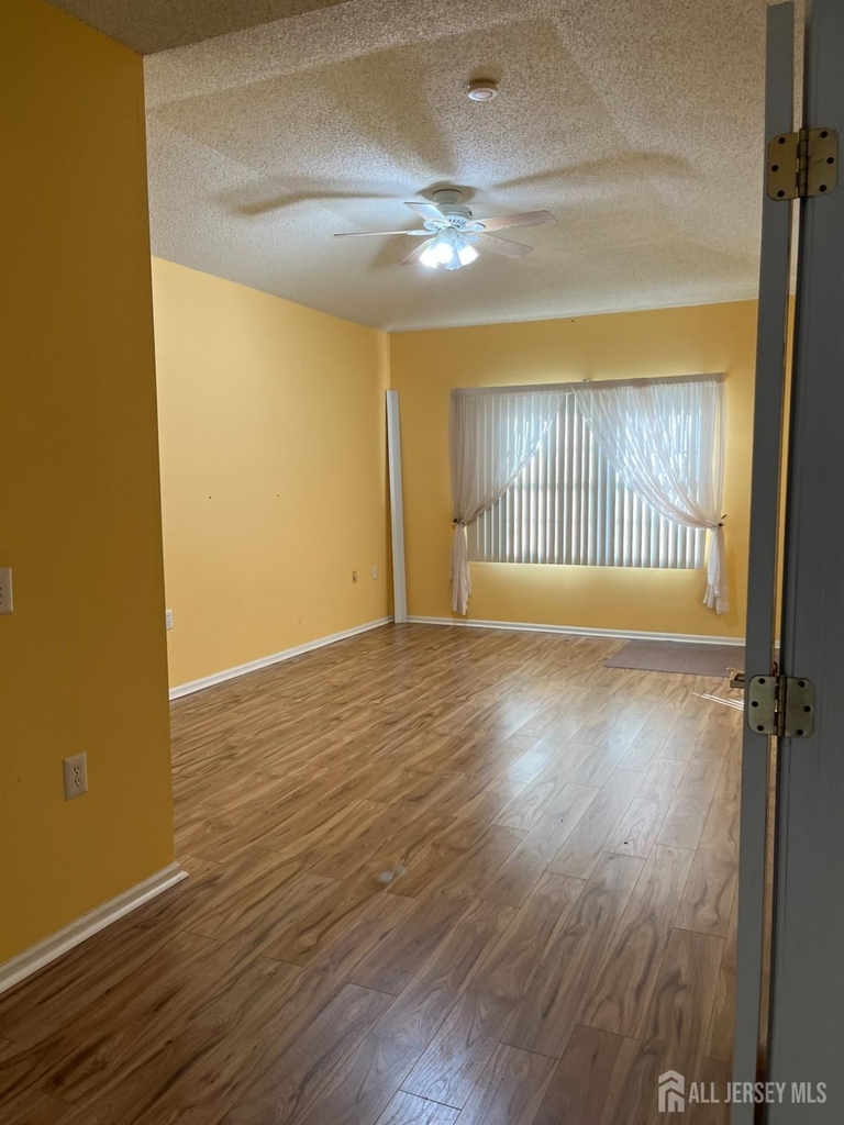 11 Umberland Place - Photo 14