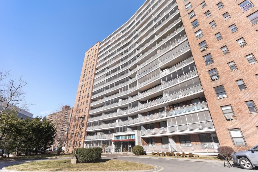 61-15 98th Street - Photo 16