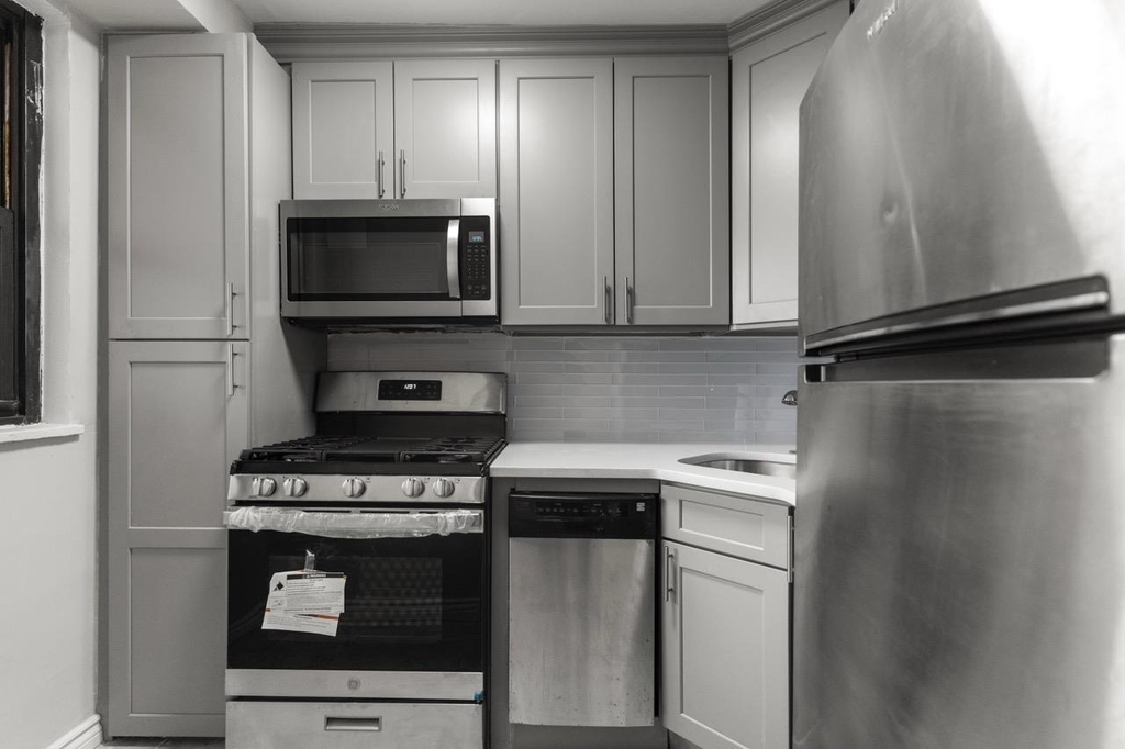 61-15 98th Street - Photo 2