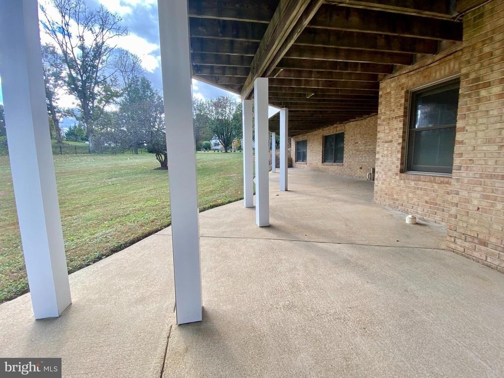 8951 Brook Road - Photo 30