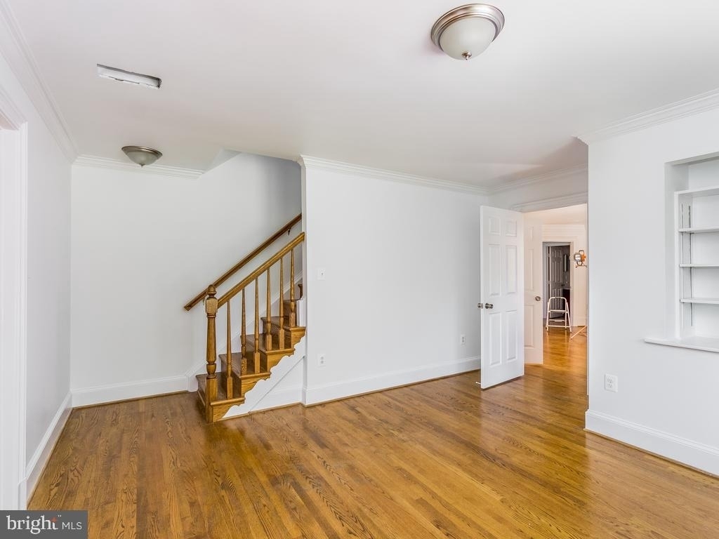 8951 Brook Road - Photo 14