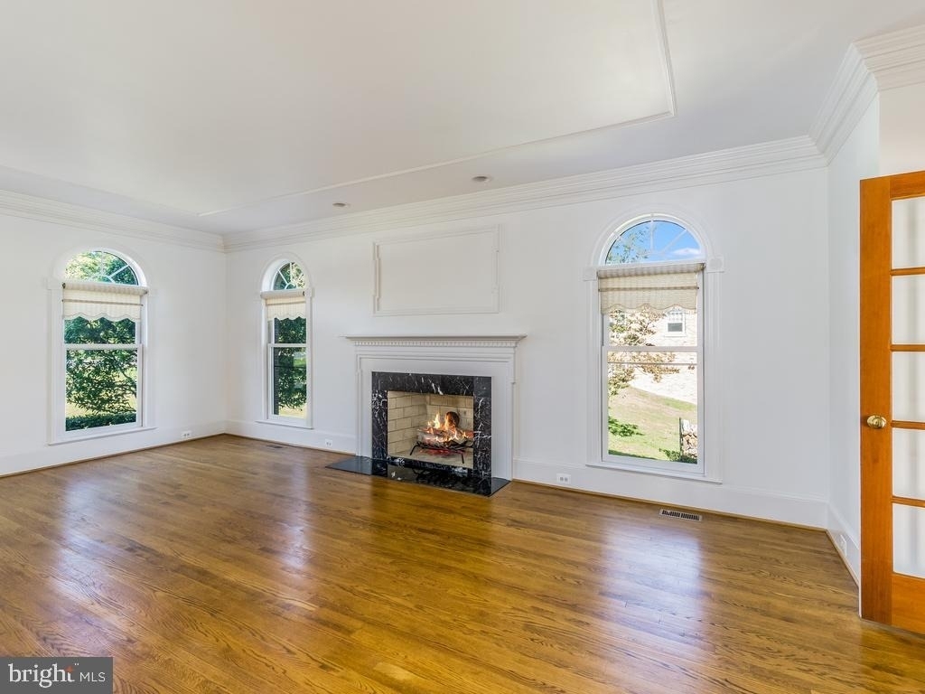 8951 Brook Road - Photo 5