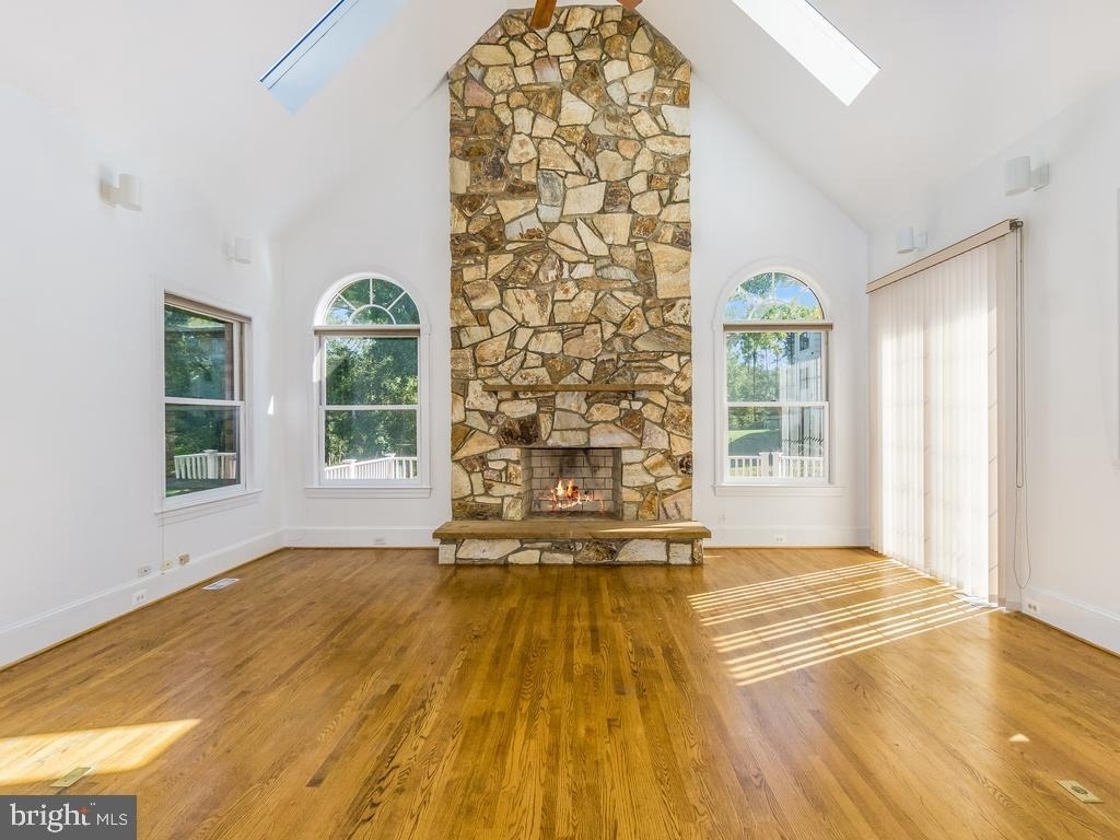 8951 Brook Road - Photo 8