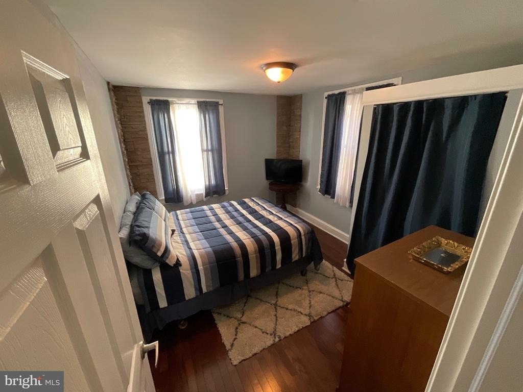 2938 E Thompson Street - Photo 11