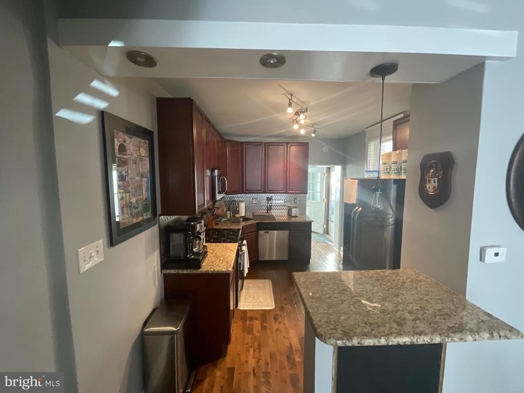 2938 E Thompson Street - Photo 6