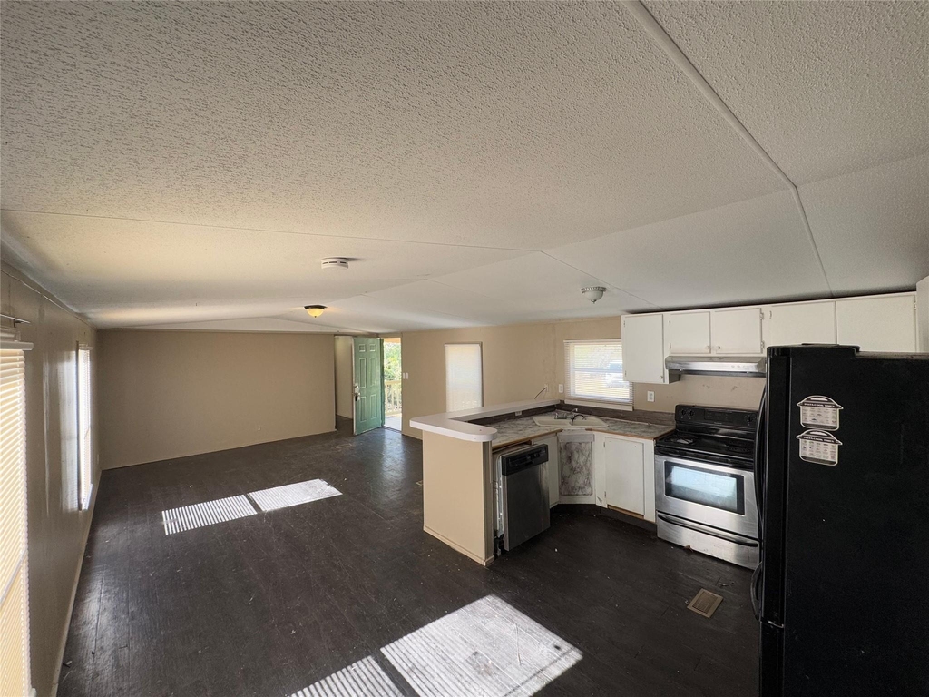 8315 Burleson Manor Rd - Photo 12