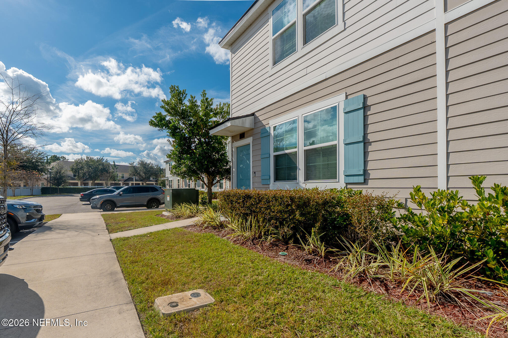 513 Spanish Oaks Way - Photo 2