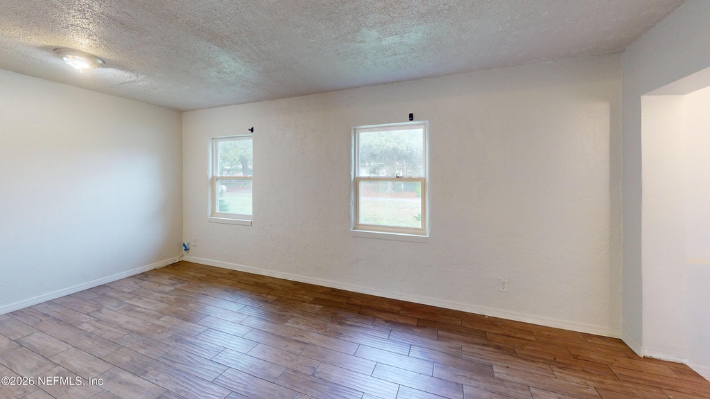 6926 Camelot Road - Photo 5