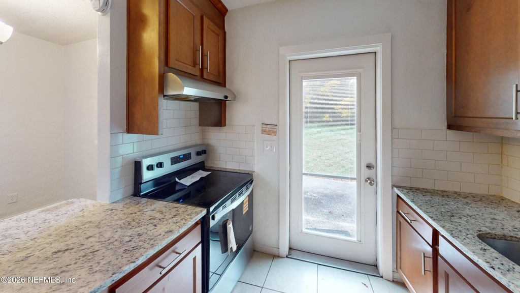 6926 Camelot Road - Photo 2