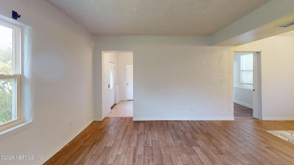 6926 Camelot Road - Photo 4