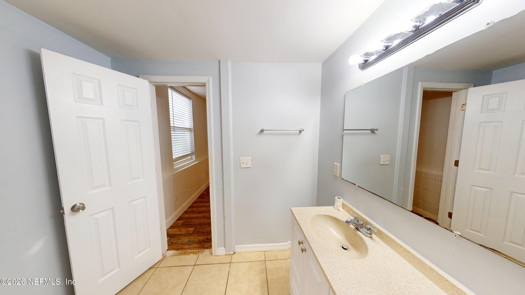 6926 Camelot Road - Photo 9