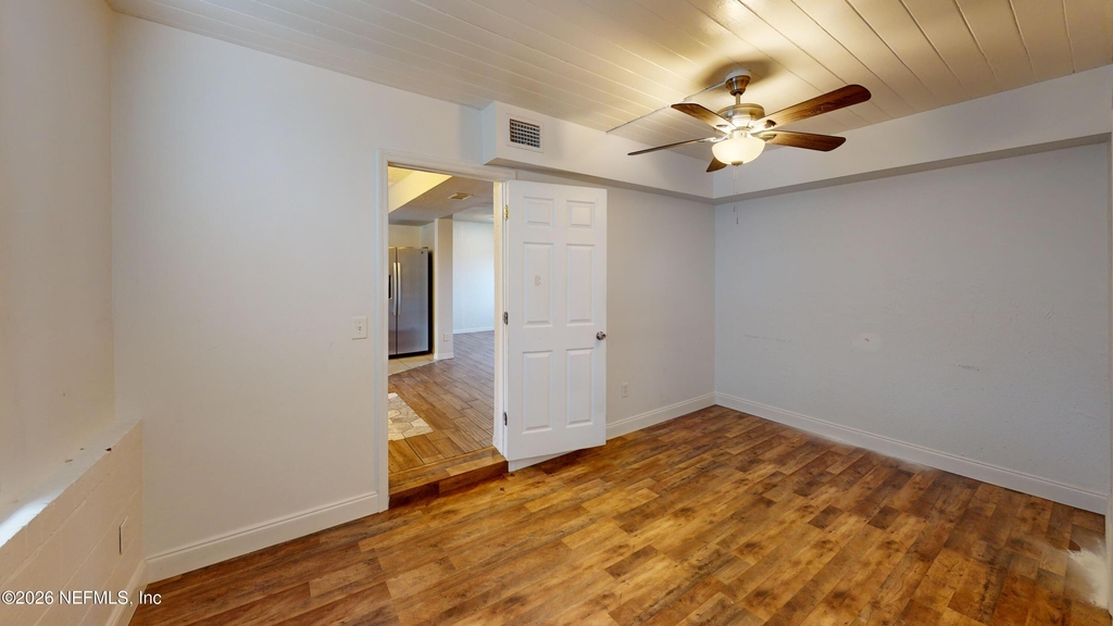 6926 Camelot Road - Photo 3