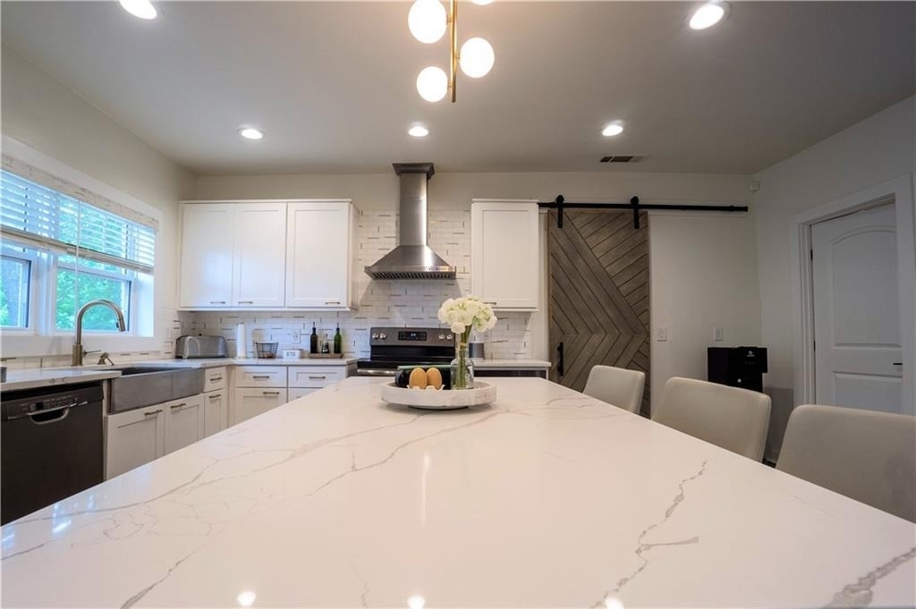 811 King Road - Photo 8