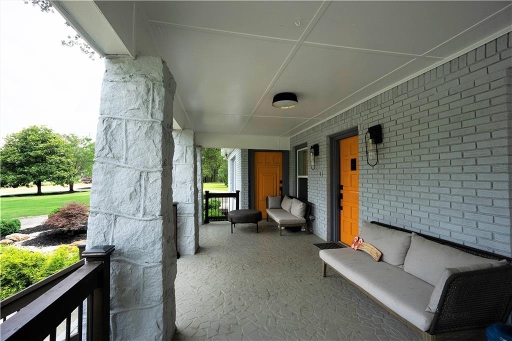 811 King Road - Photo 3