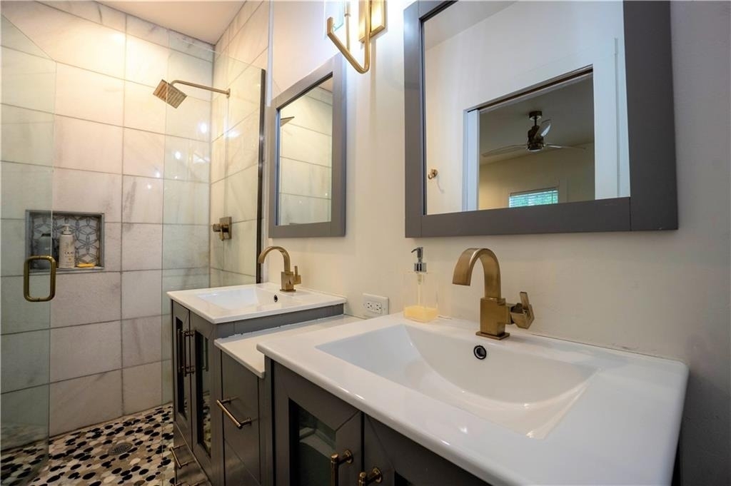 811 King Road - Photo 17