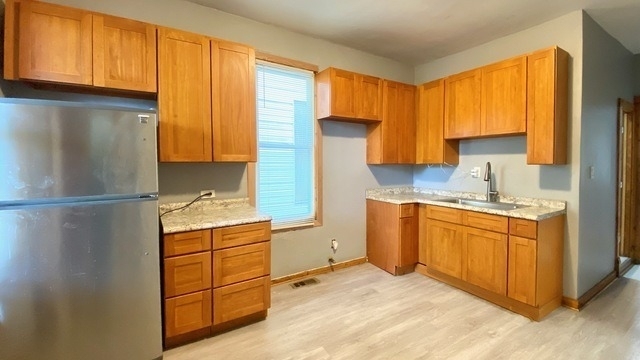 6833 S Green Street - Photo 5