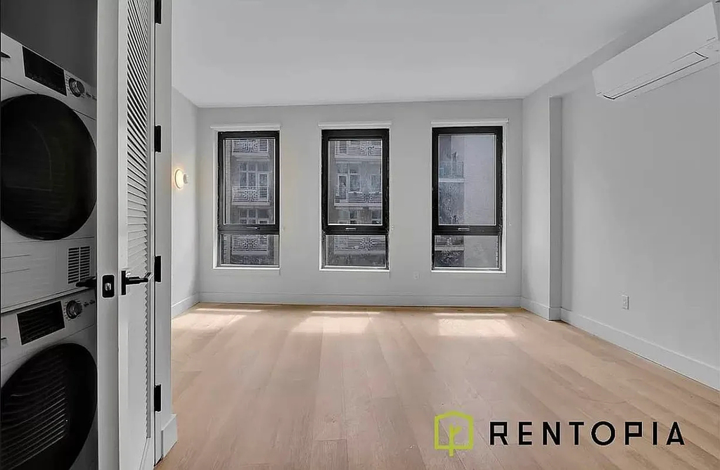 130 Hope Street - Photo 2