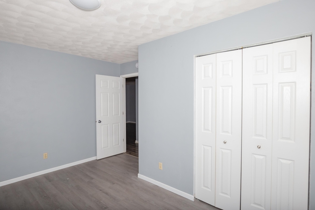 3430 Holiday Court - Photo 10