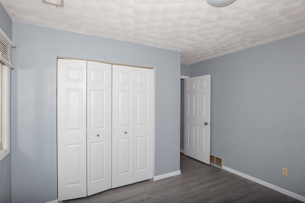 3430 Holiday Court - Photo 9