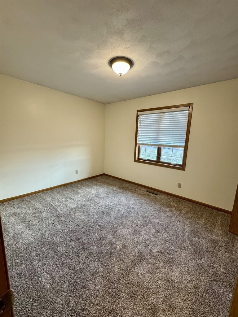 2500 Grant Street - Photo 5