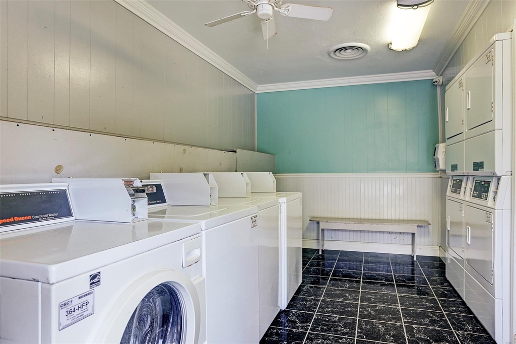 9031 Gaylord Street - Photo 16
