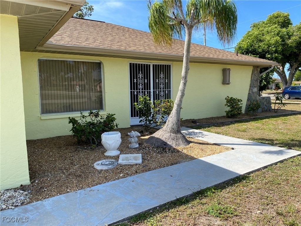 904 Se 18th Street - Photo 1