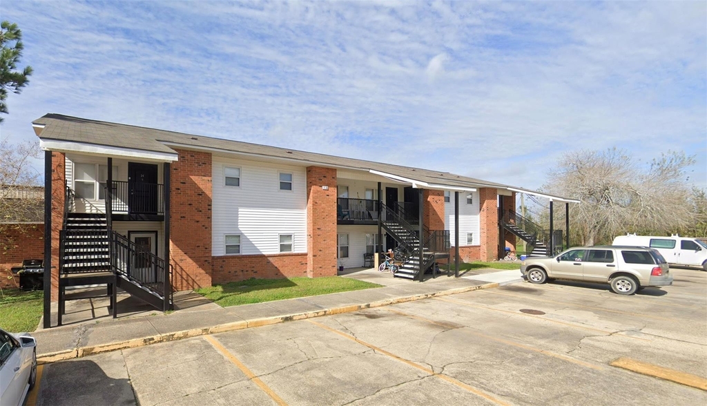 1800 W Third St - Photo 4