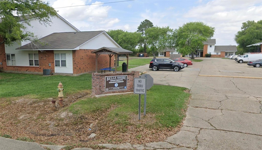 1800 W Third St - Photo 1