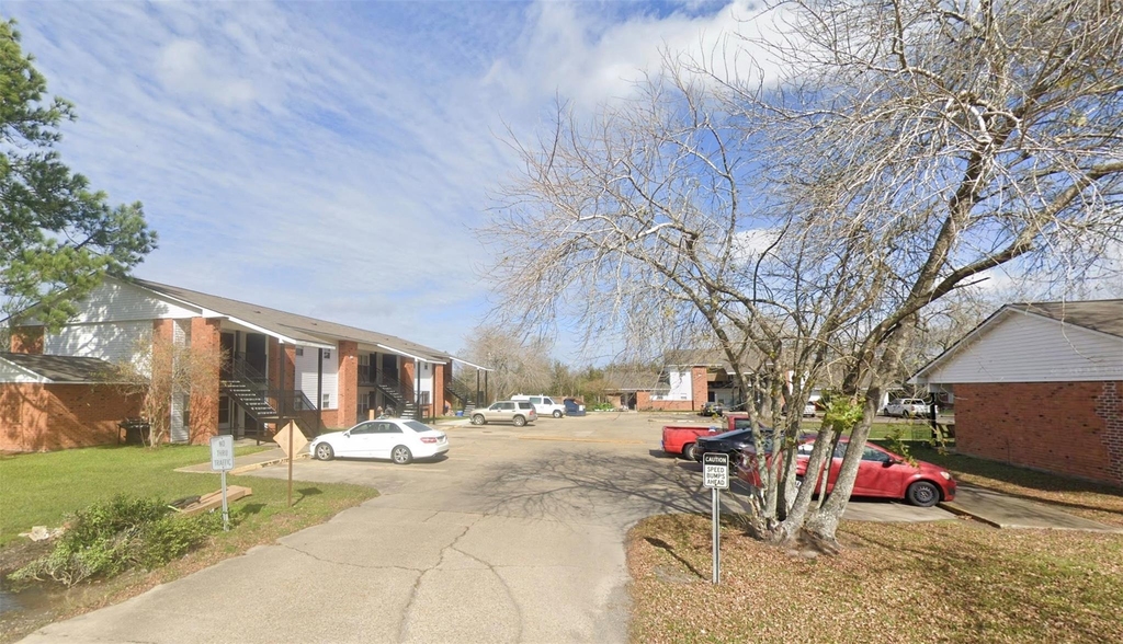 1800 W Third St - Photo 3