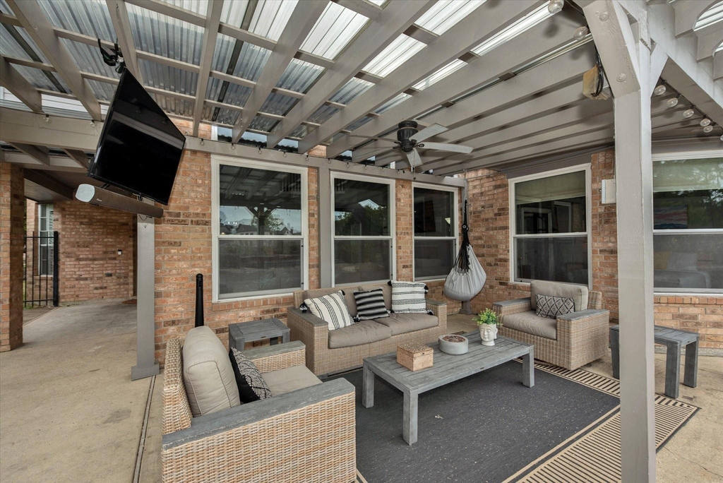8219 Shoregrove Drive - Photo 23