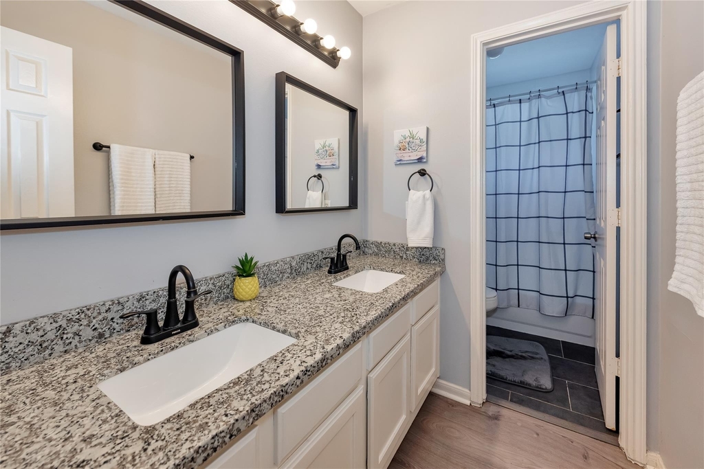 10815 Oak Bayou Lane - Photo 23