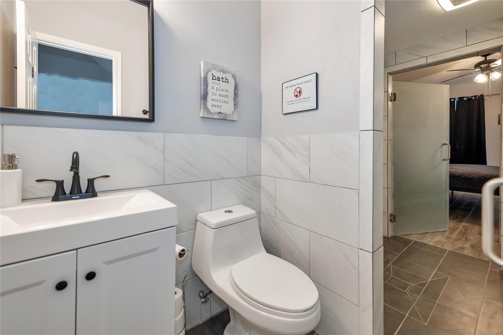 10815 Oak Bayou Lane - Photo 16