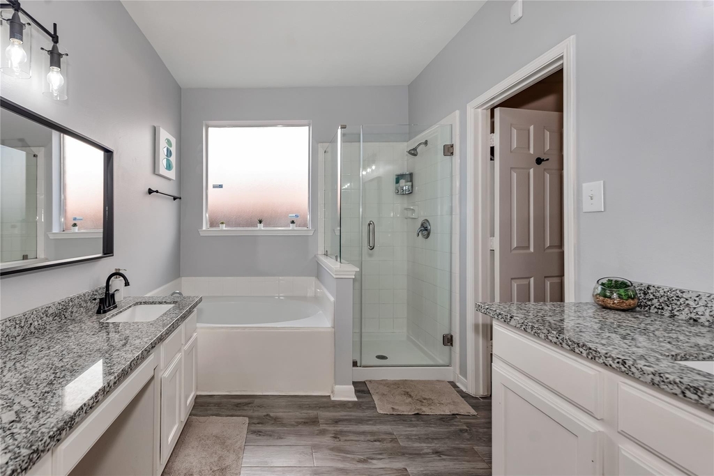 10815 Oak Bayou Lane - Photo 28