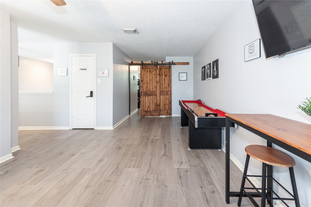 10815 Oak Bayou Lane - Photo 10