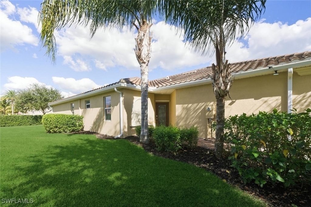 2080 Wellington Street - Photo 1