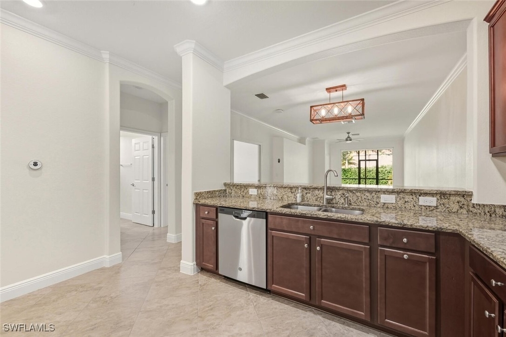 2080 Wellington Street - Photo 5
