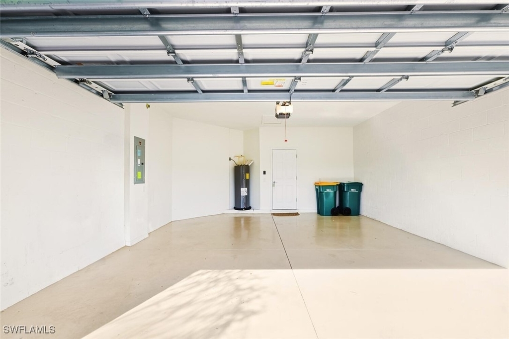 2080 Wellington Street - Photo 19
