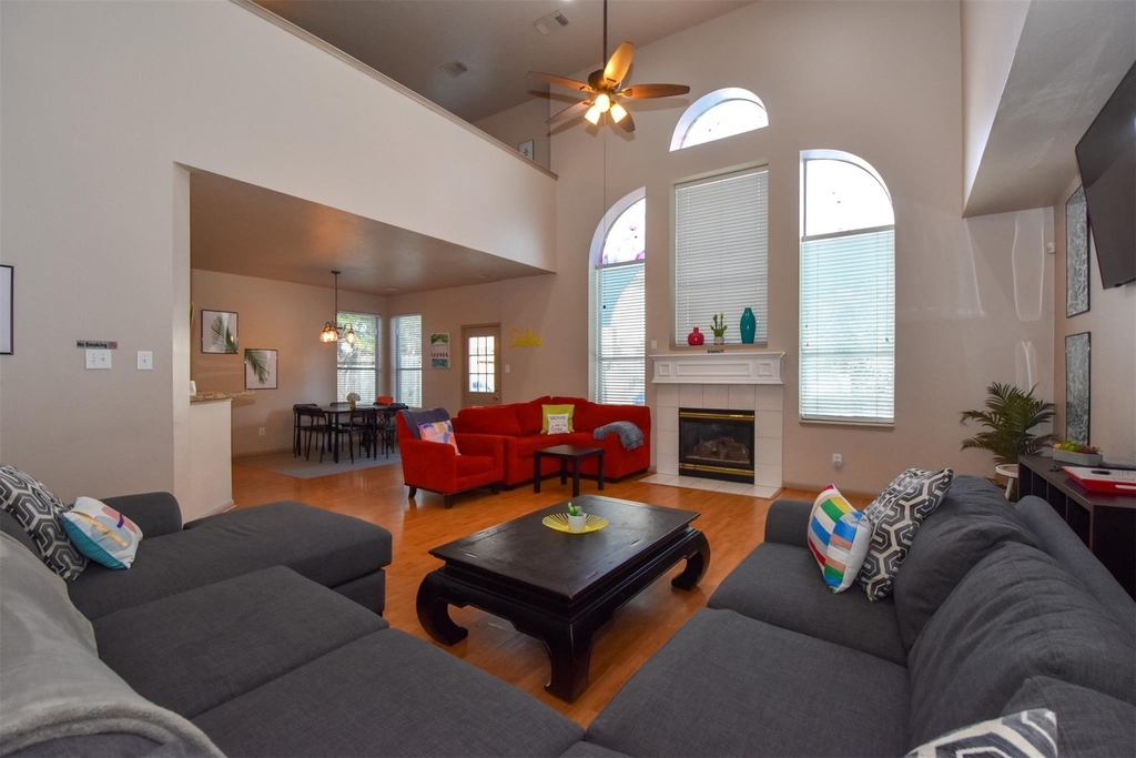 10102 White Oak Trail Lane - Photo 1