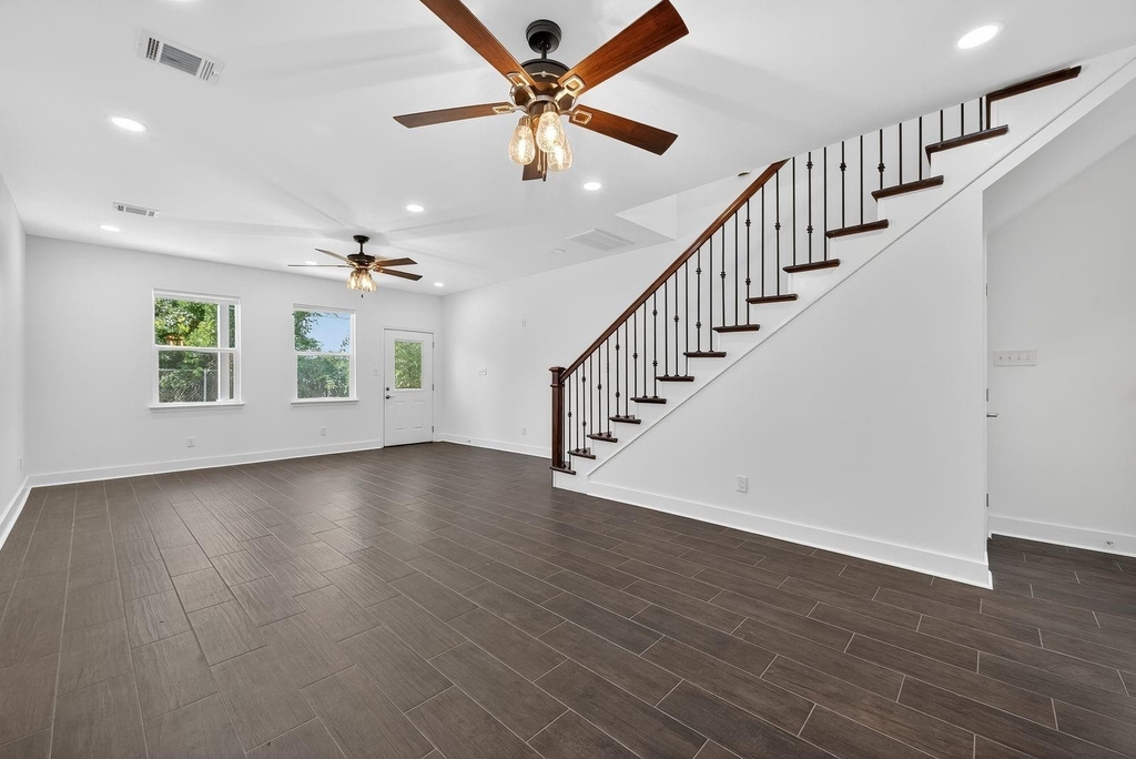 714 Zoe Street - Photo 12