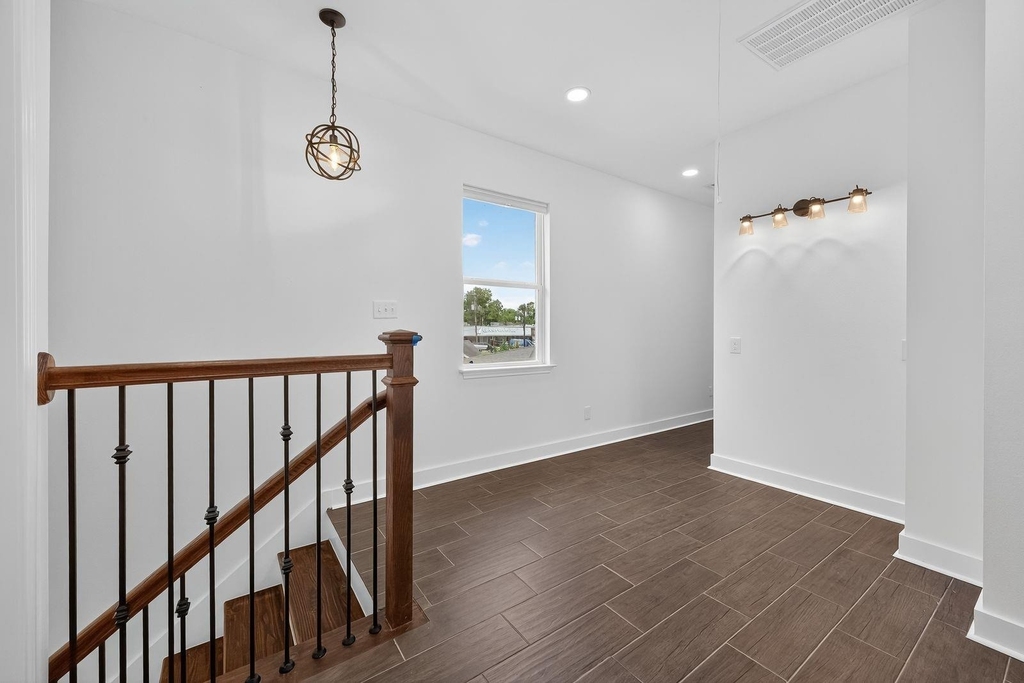 714 Zoe Street - Photo 14