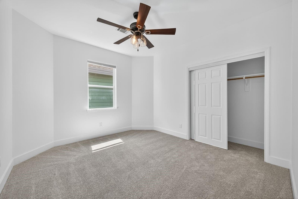 714 Zoe Street - Photo 31