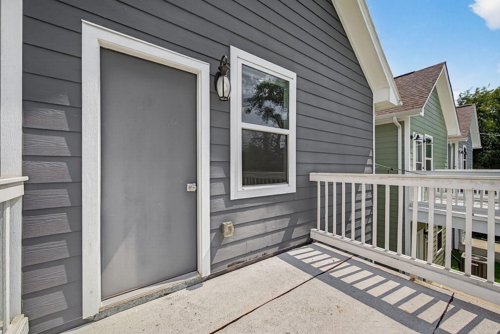 714 Zoe Street - Photo 26
