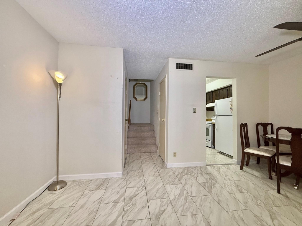 11002 Hammerly Boulevard - Photo 3